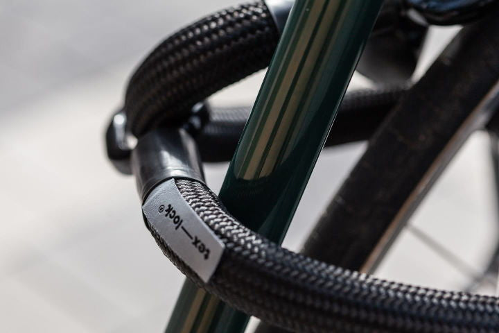 Tex-Lock eyelet with X-Lock Medium
